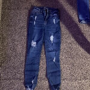 Ripped Indigo Women's Skinny Jeans